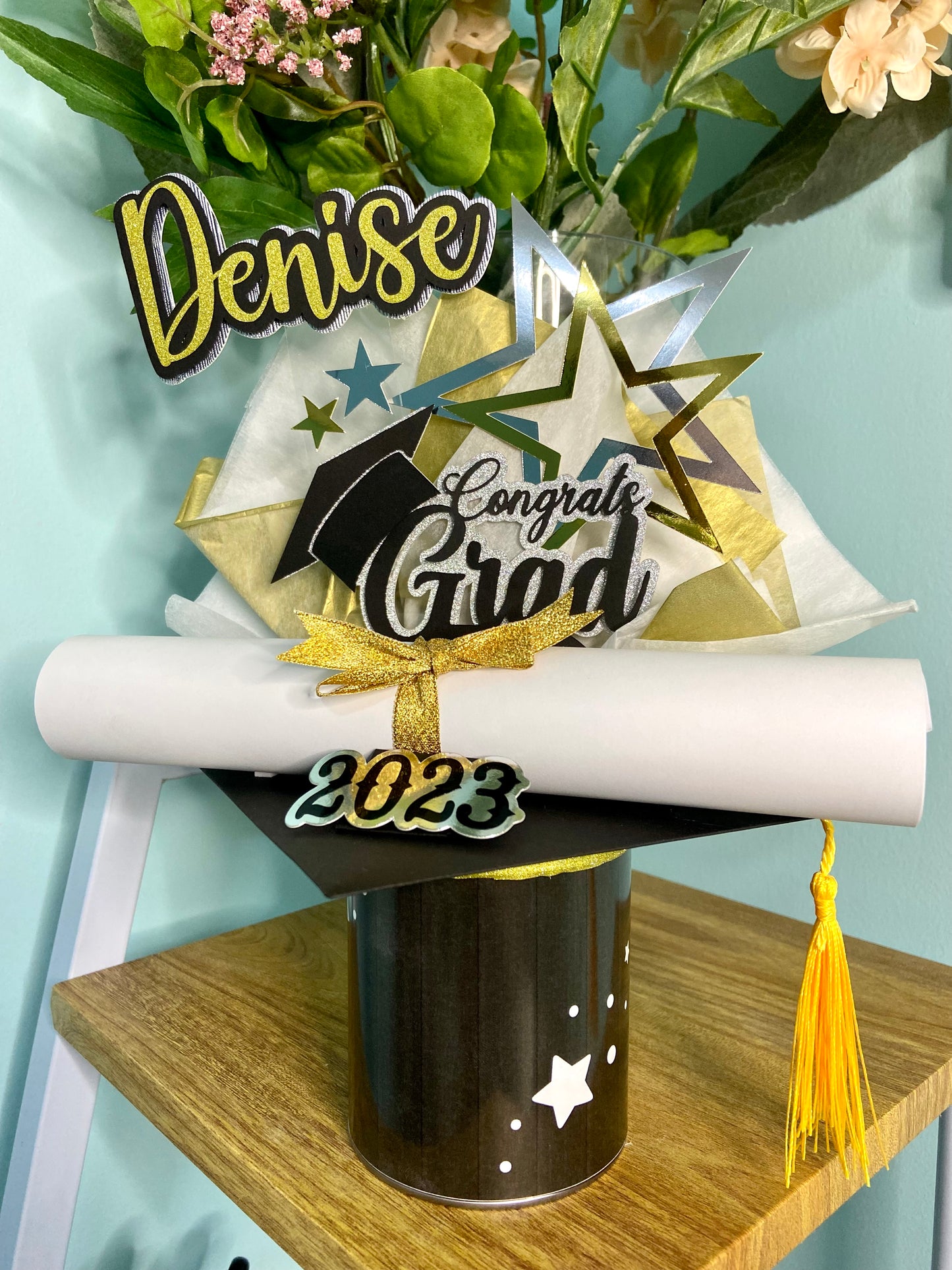 Handmade Personalized Graduation Gift (an edible decoration)