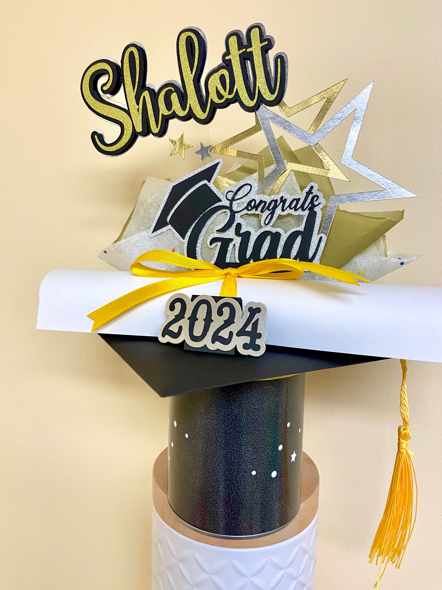 Handmade Personalized Graduation Gift (an edible decoration)